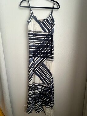 💙🤍EUC Loft Sleeveless Navy & White Striped Maxi Dress🤍💙